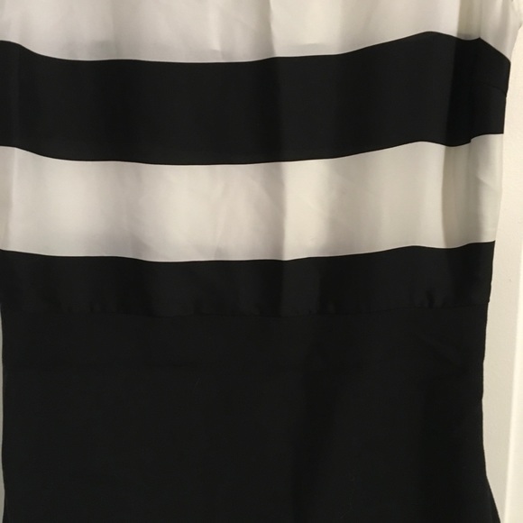Zara dress black and white stripes 🌺 - Picture 2 of 6
